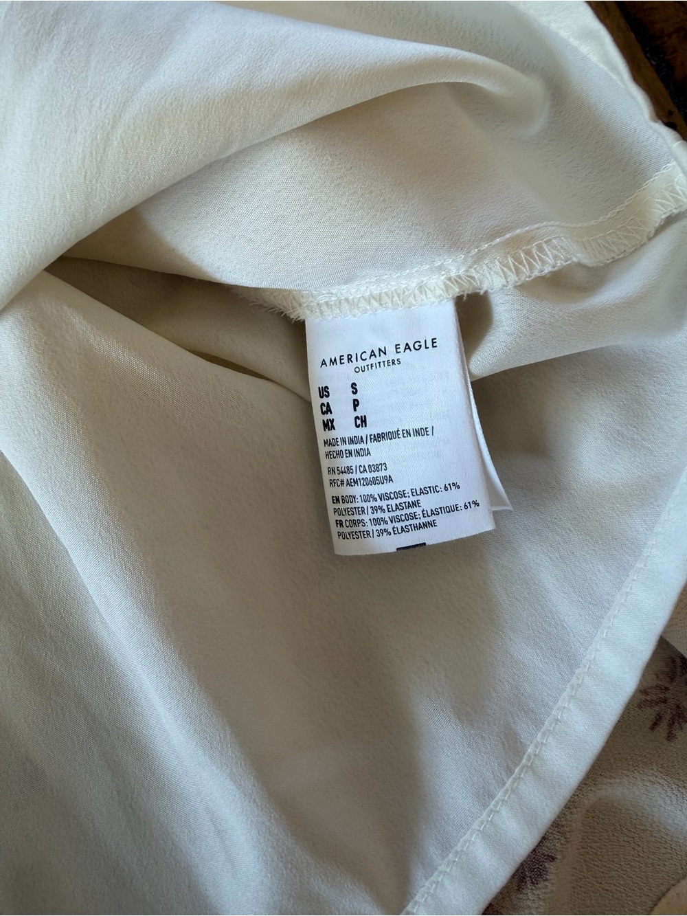 American Eagle Outfitters Cream Floral Long-Sleeve Smocked Mini Dress - Picture 10 of 10